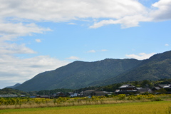 秋空の朝熊山