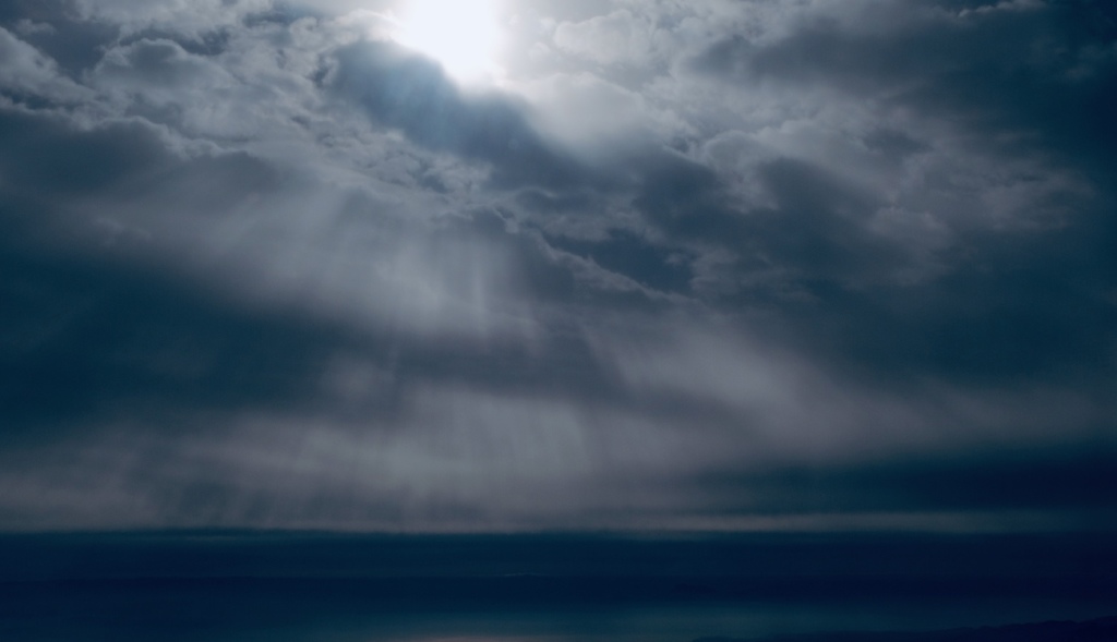 雲間の陽光③