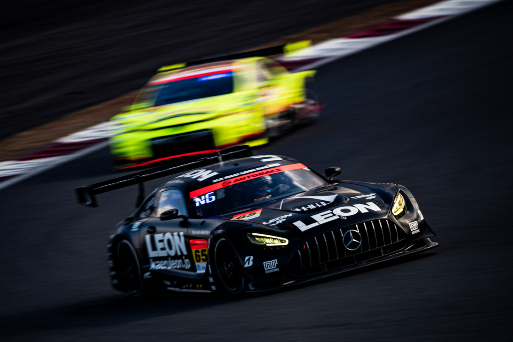 今日明日はSUPERGT最終戦