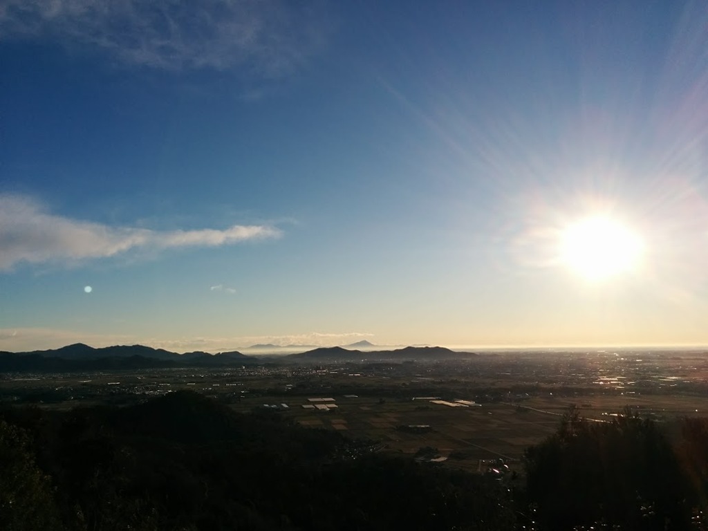 遠くの筑波山・・・