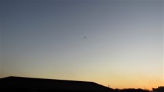 月と金星と飛行機