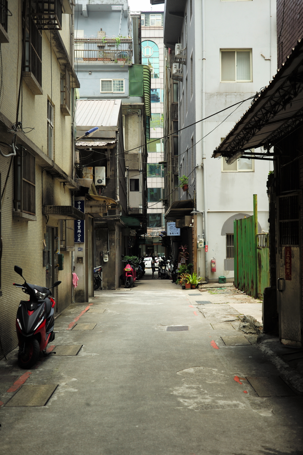 基隆路地裏10