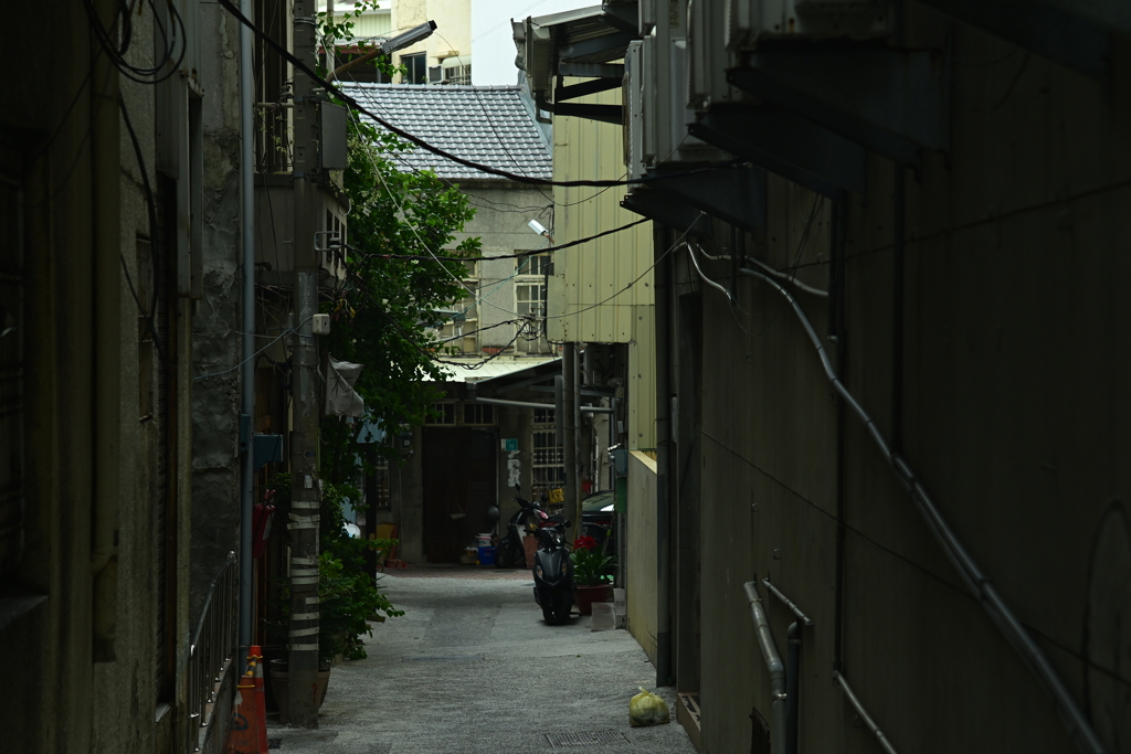 台南路地裏858 