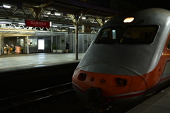 夜の台南駅