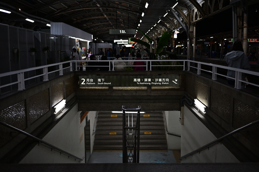 夜の台南駅
