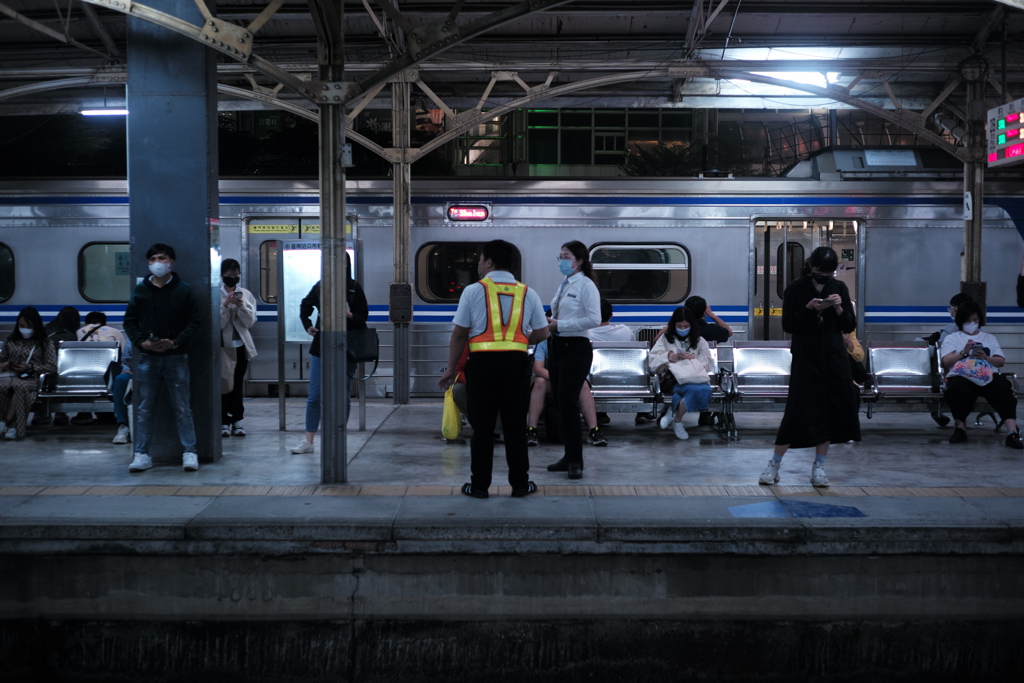 夜の台南駅