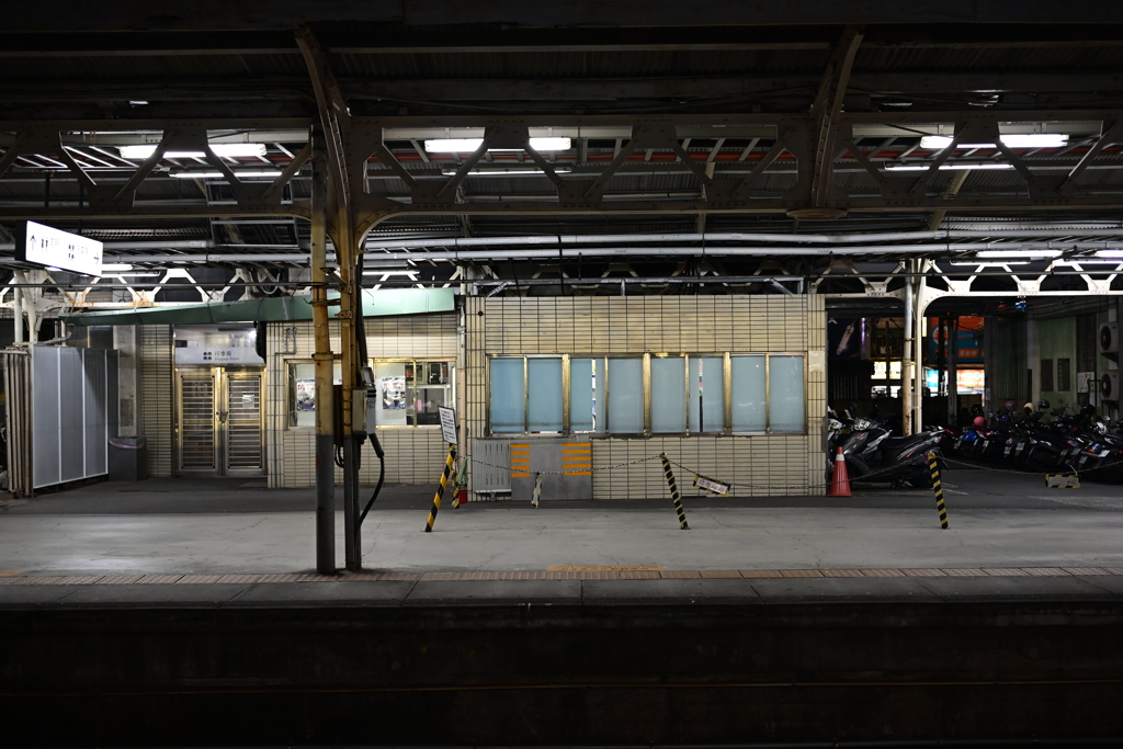 夜の台南駅