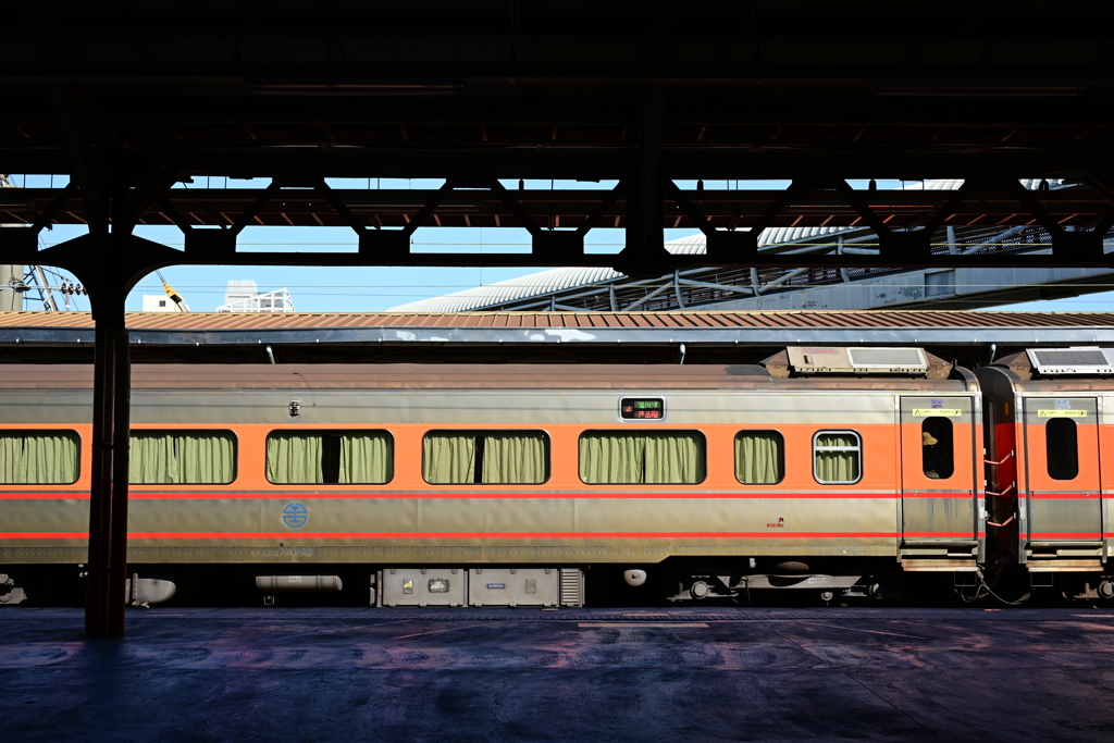 嘉義駅