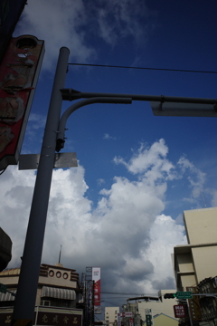雲と信号機