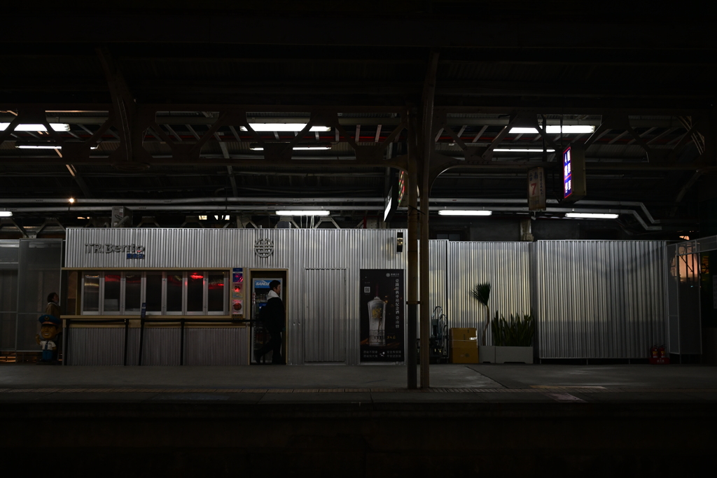 夜の台南駅