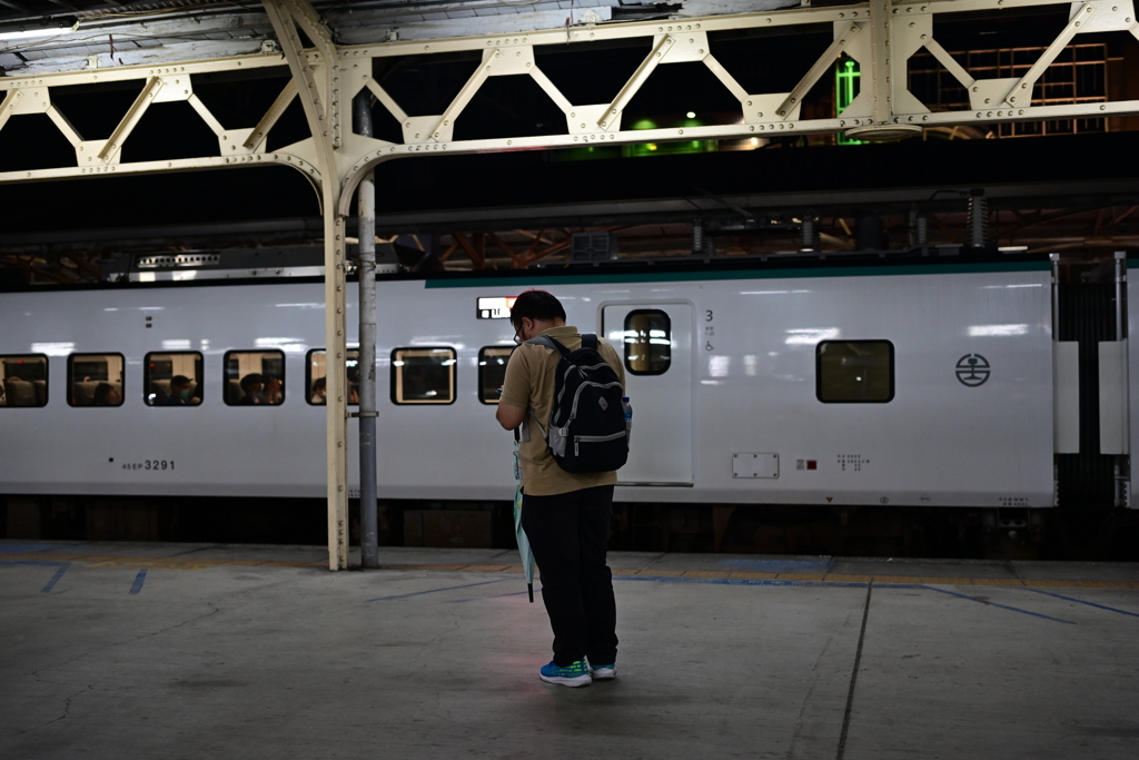 夜の台南駅