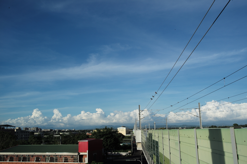 青い空と白い雲　