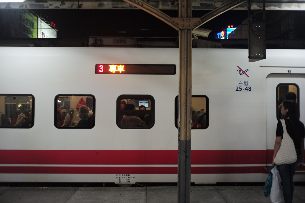 夜の台南駅
