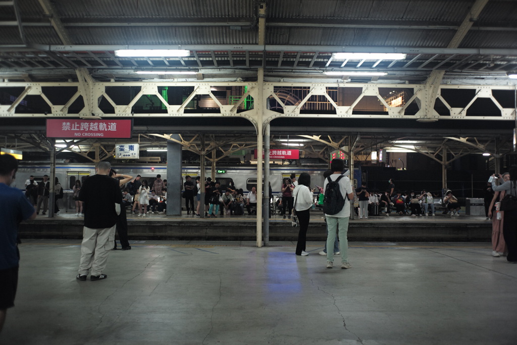 夜の台南駅