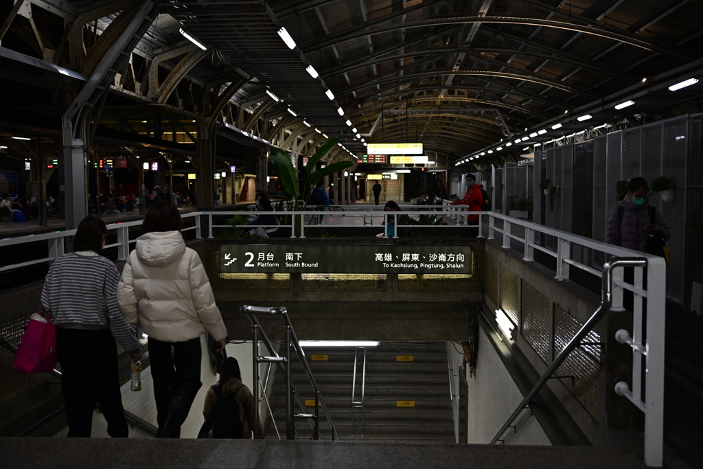 夜の台南駅