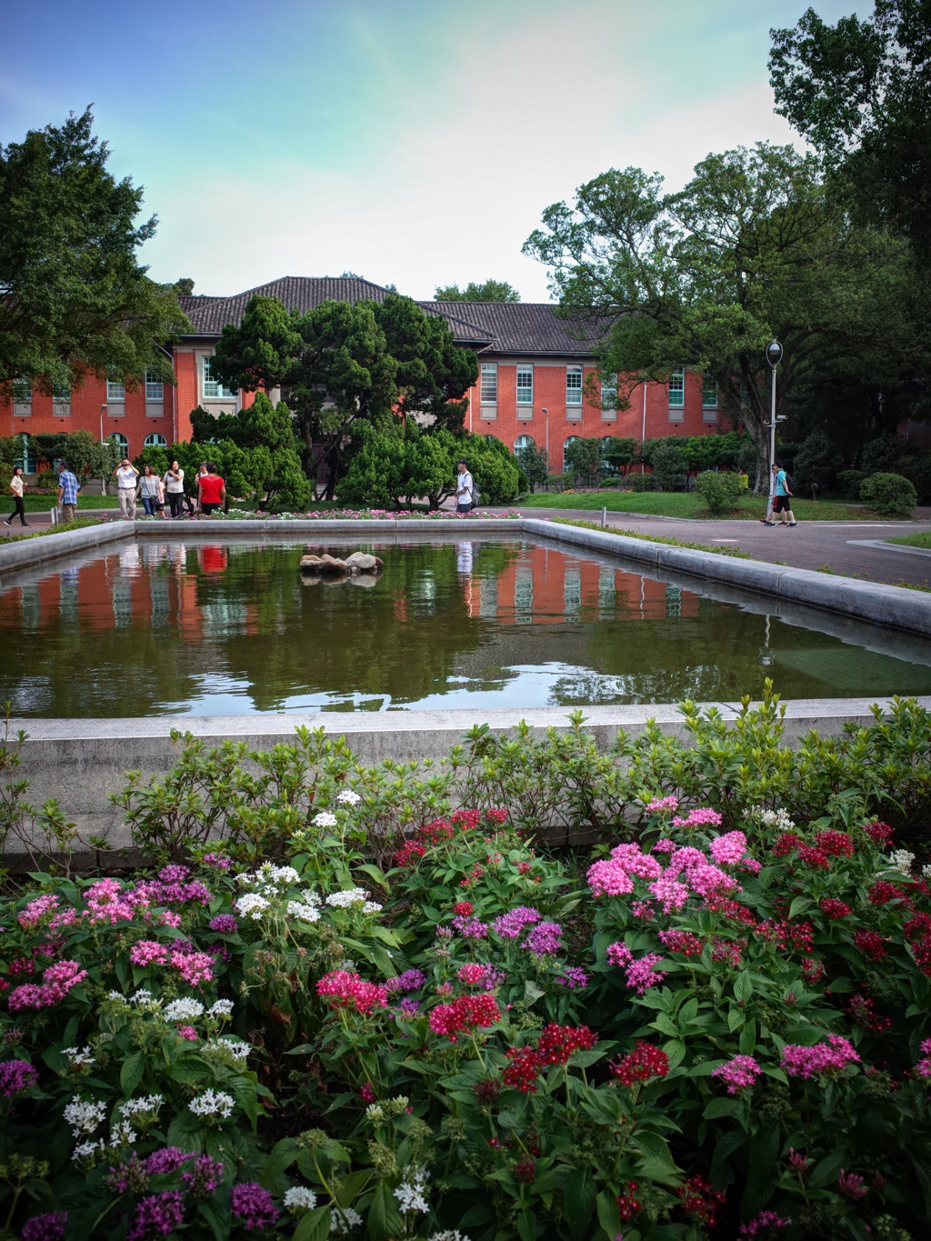 台湾大学