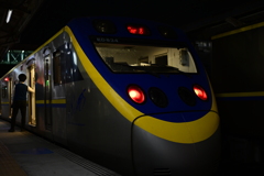 夜の台南駅