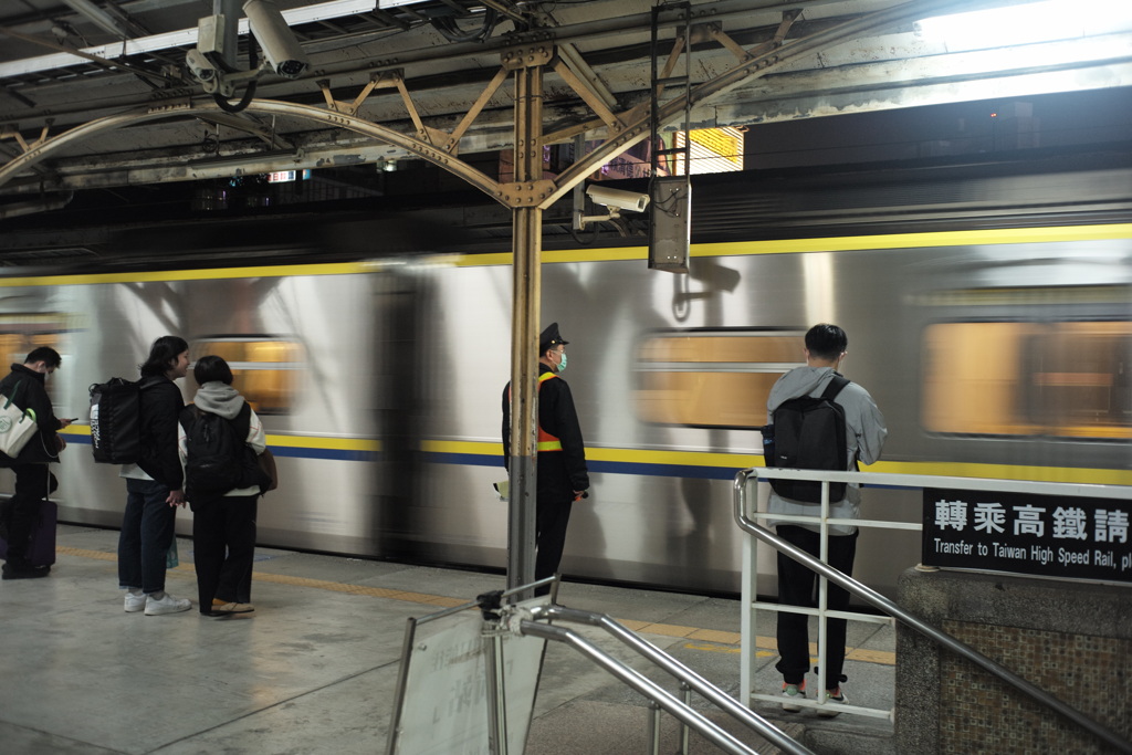 夜の台南駅