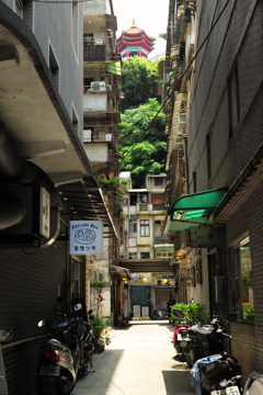 基隆路地裏１４