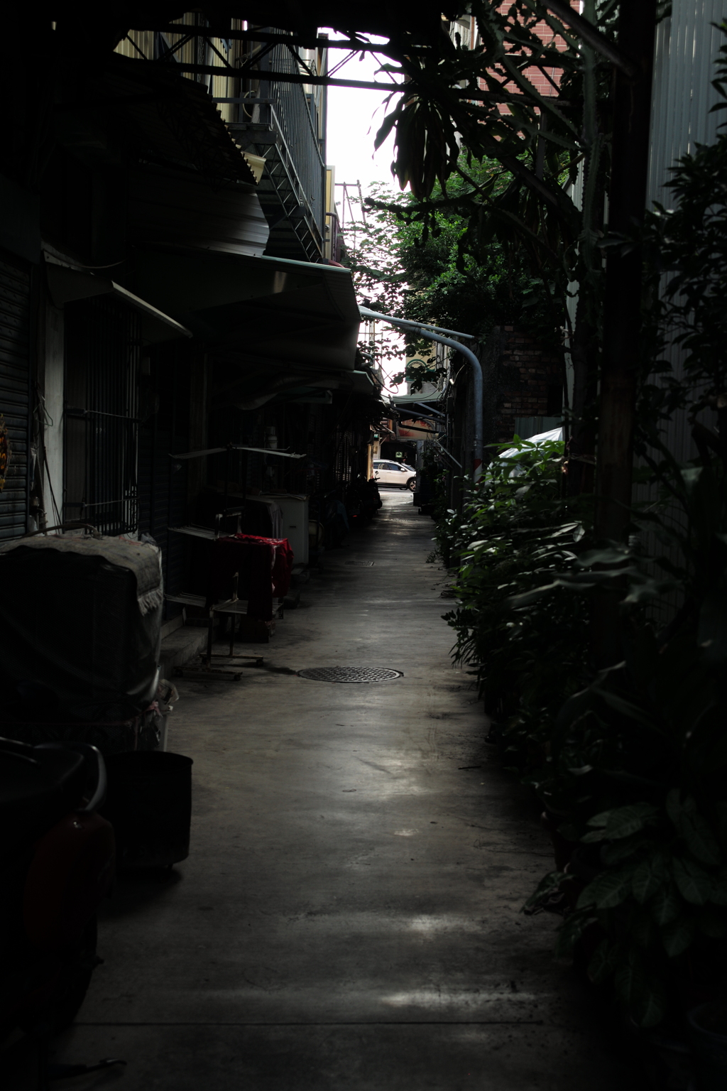 高雄 鹽埕埔路地裏