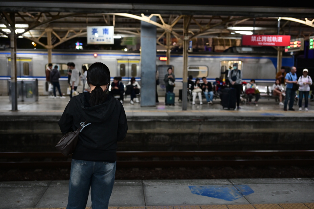 夜の台南駅