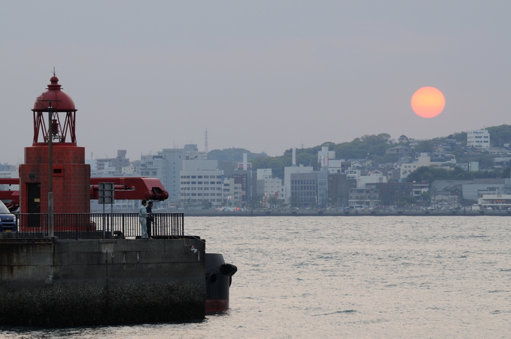 海峡の夕日