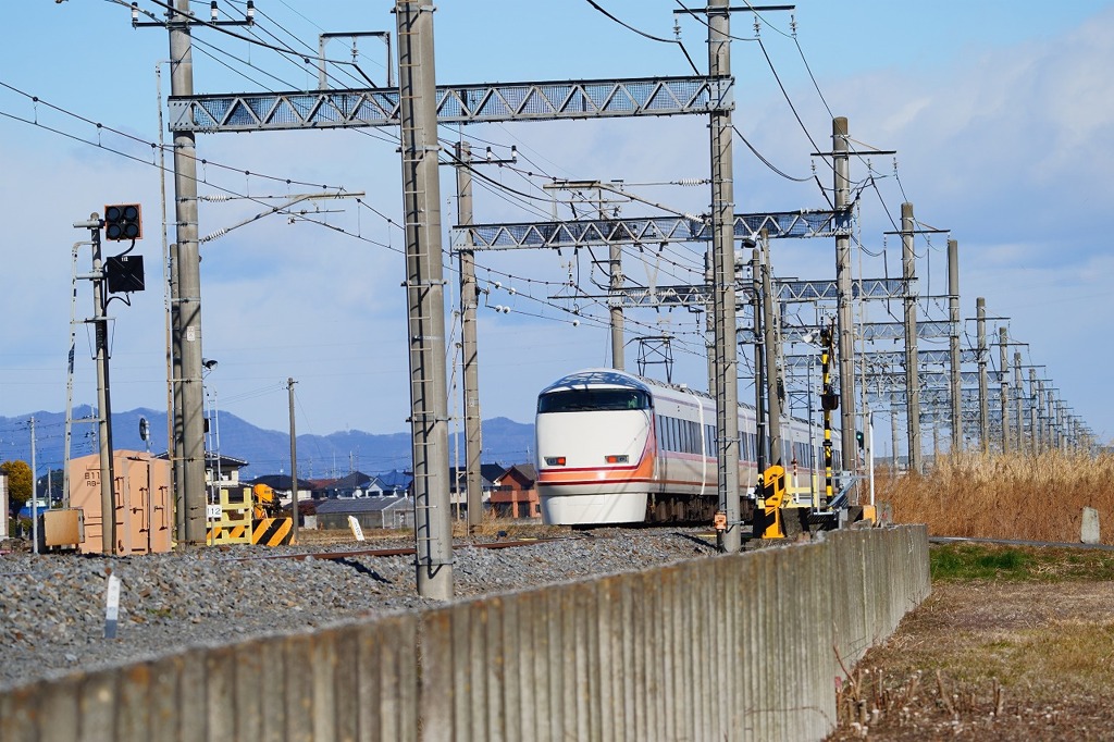 東武100系「スペーシア」・後ろ