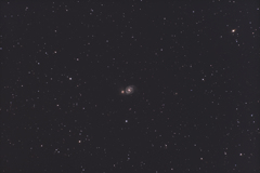 りょうけん座の子持ち銀河M51