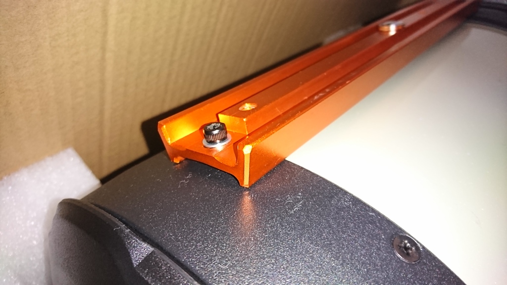 EdgeHD800に取り付けたビクセン規格アリガタレール