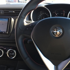 今日はタイヤ交換