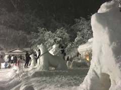 雪のいぬ達