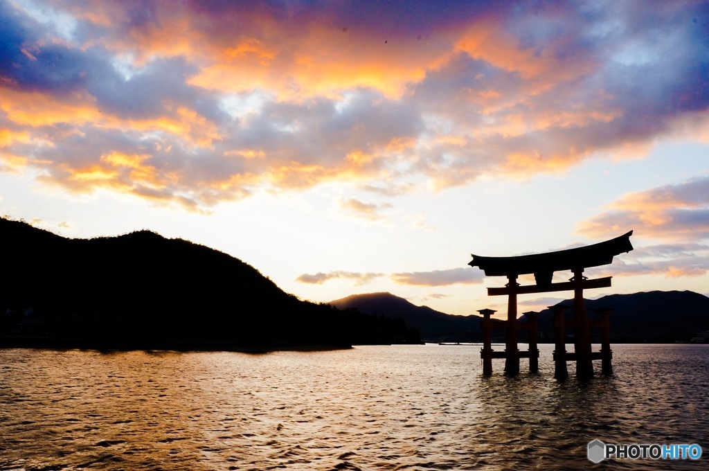 厳島神社