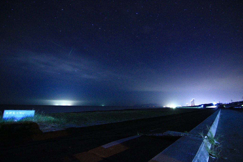 夜の釜谷浜へ