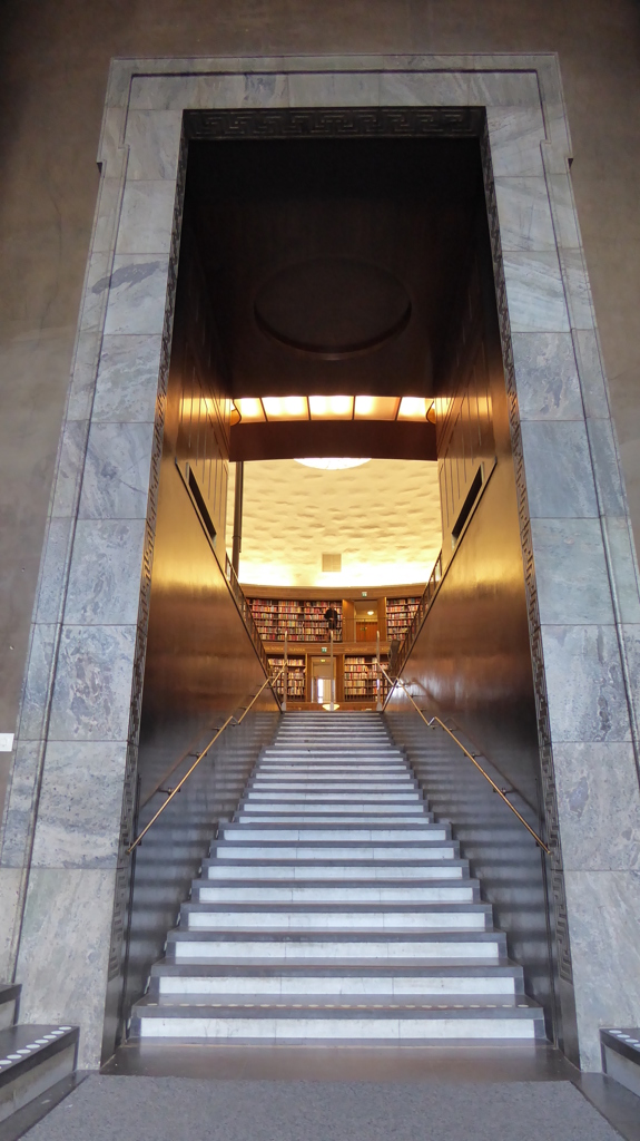 ストックホルム市立図書館