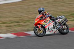 Honda RVF／RC4