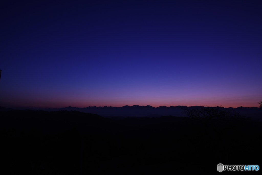 峠の夜明け