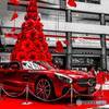 グランフロント大阪　赤いクリスマスツリー