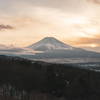 二十曲峠展望台から見る富士山の夕焼け