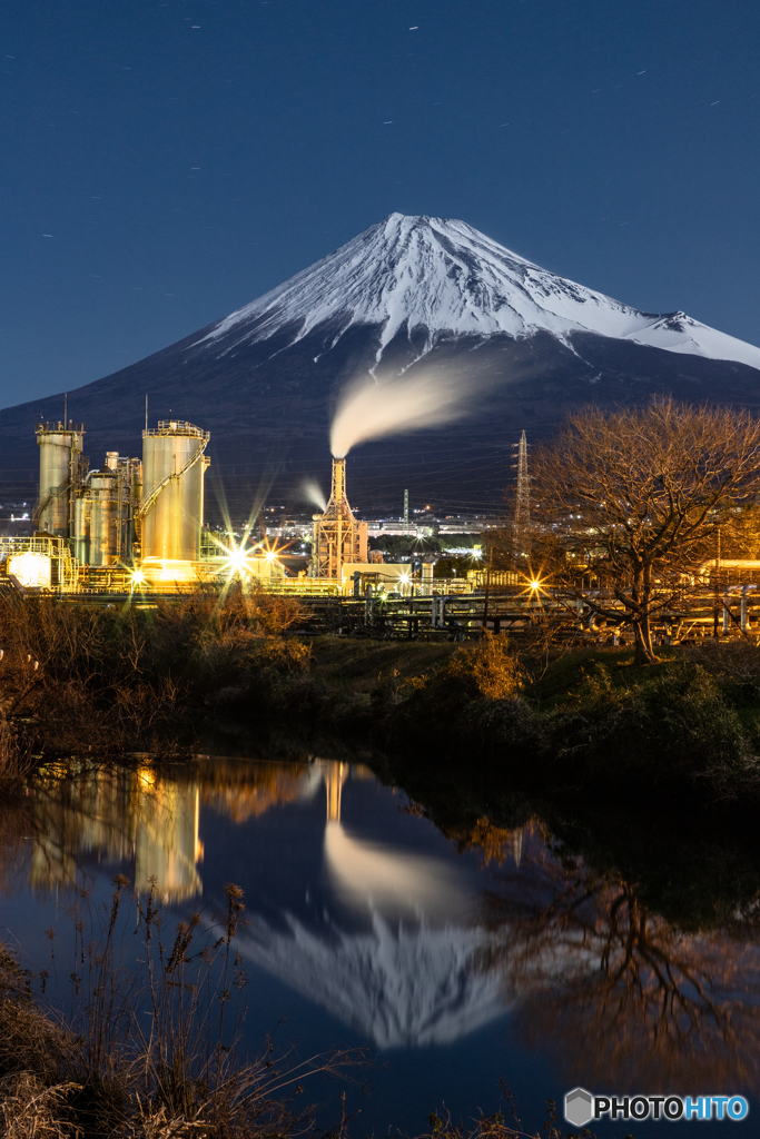 月夜に現る