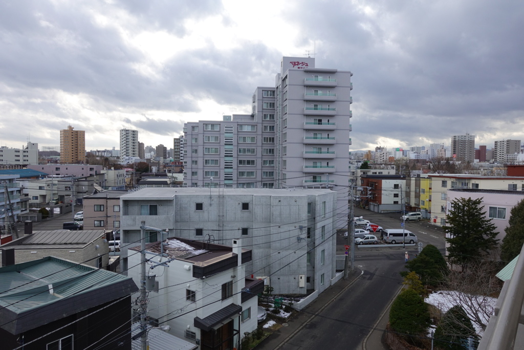 あるマンションから