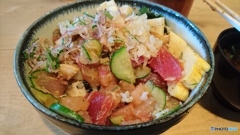 マグロ丼ぶり？
