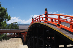 厳島神社にて