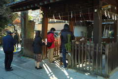 まずは手を清めて