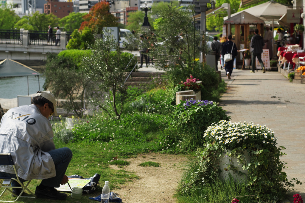 のどかに写生しておられました