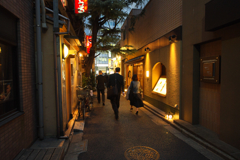 宵闇せまる神田
