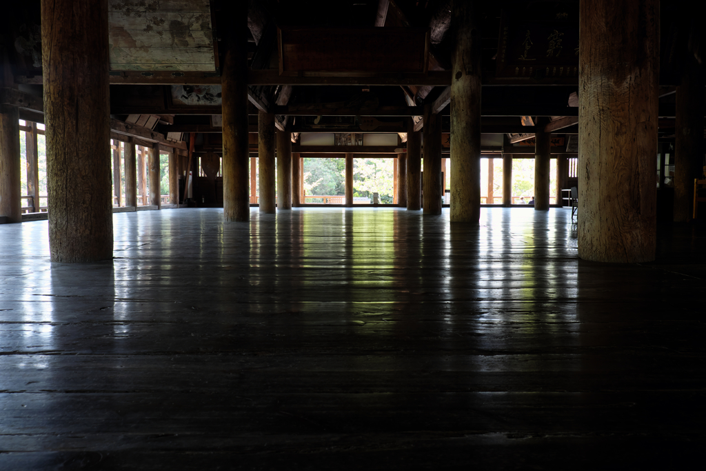 千畳閣に腰を落ち着けて