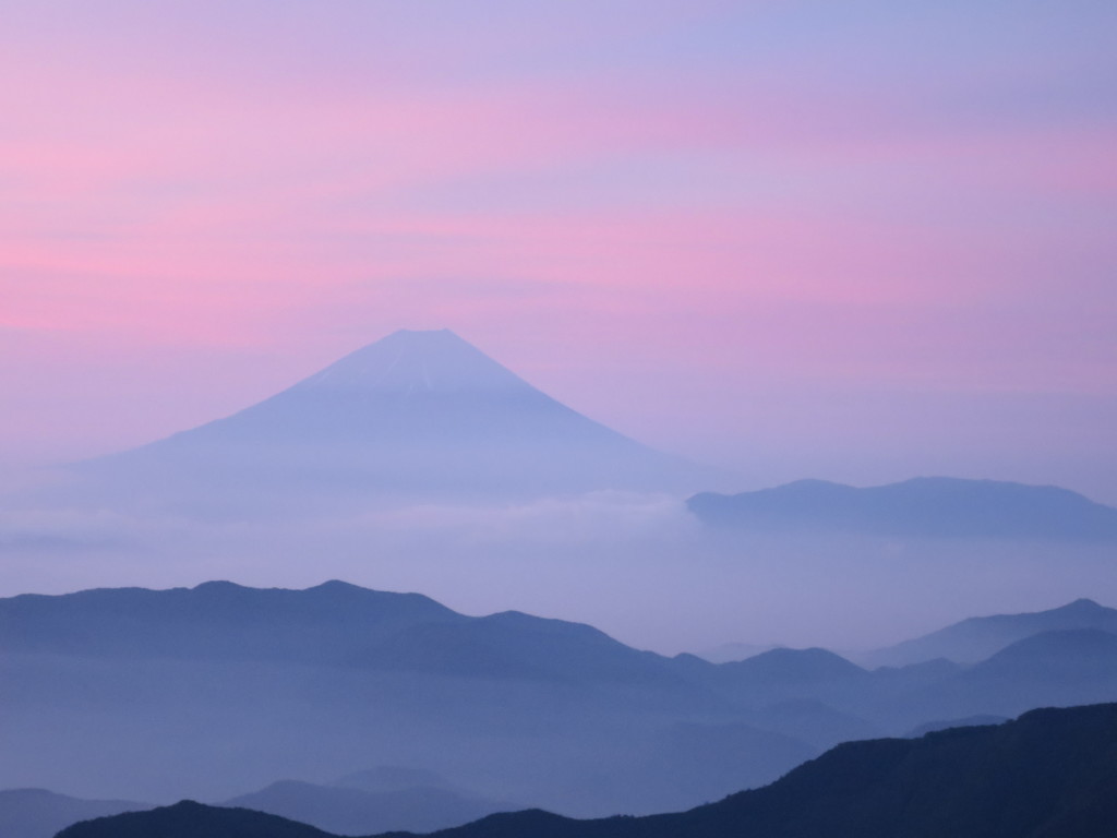 桃色富士山