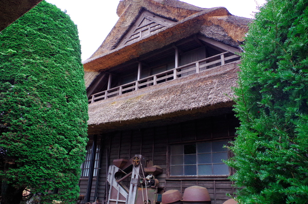 茅葺屋根