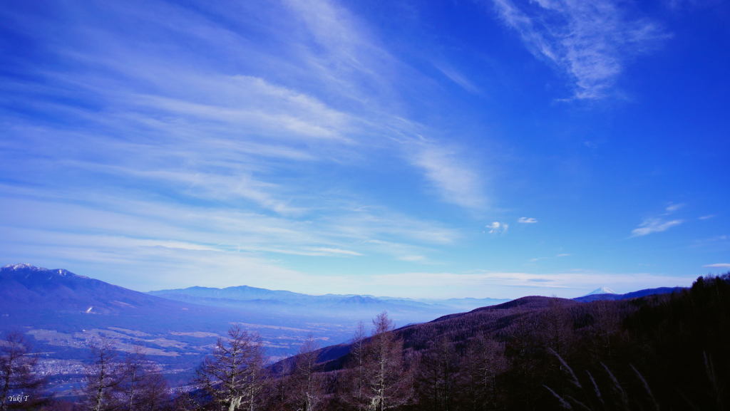 初冬の青空