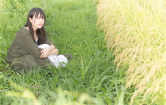雨の日の田舎道